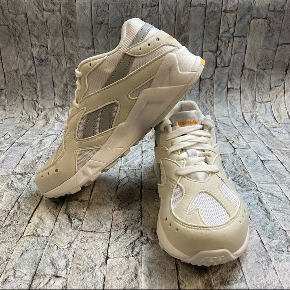 Reebok Classic Aztrek Athletic Shoe -  size 4.5 - Picture 6 of 12